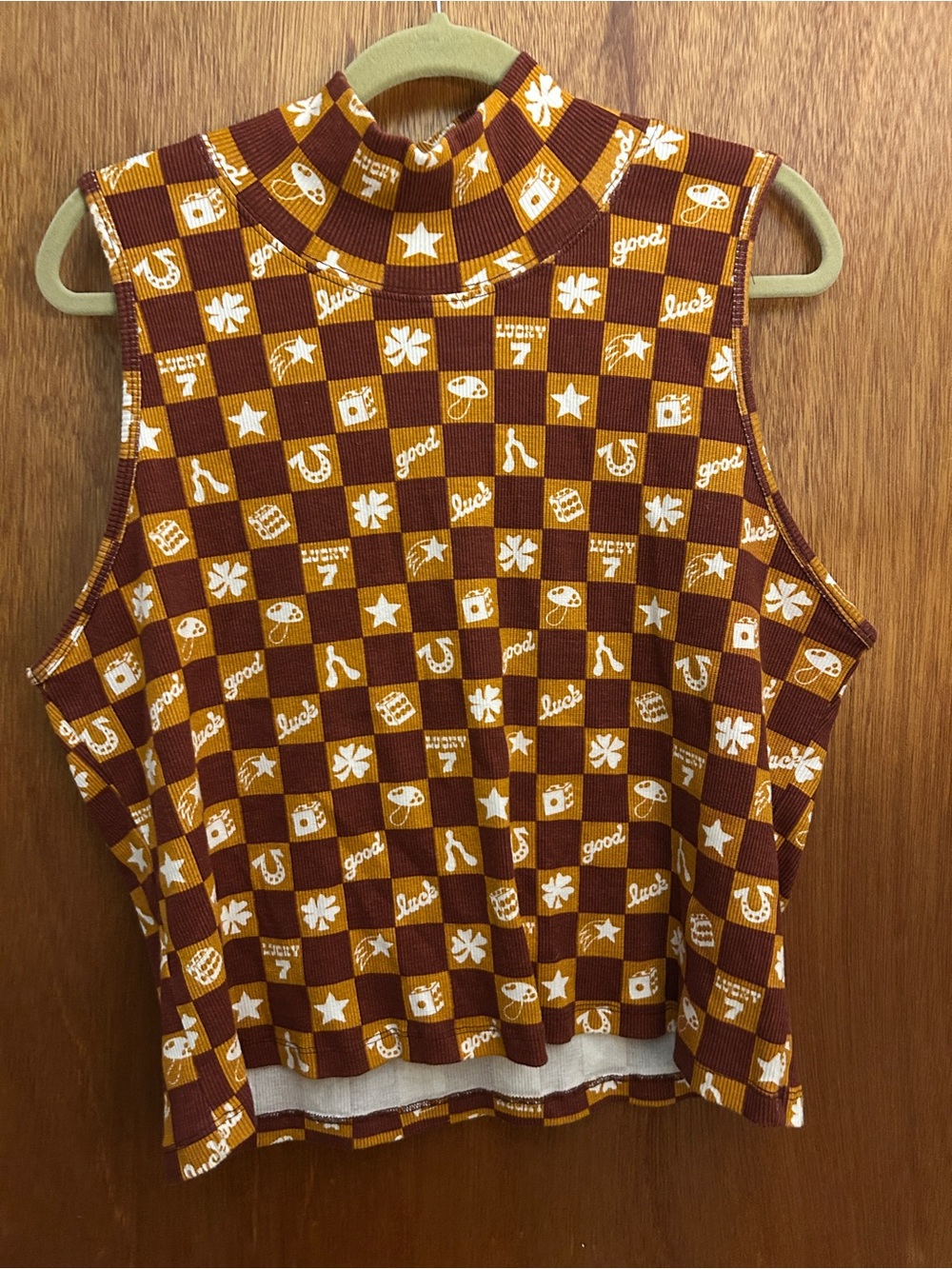 Big Bud Press lucky print crop turtleneck tank— maroon/gold 4xl